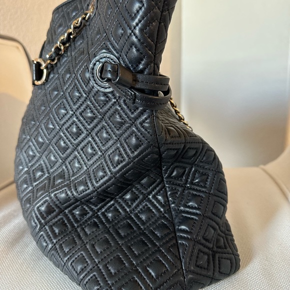 Authentic Tory Burch - Picture 4 of 16